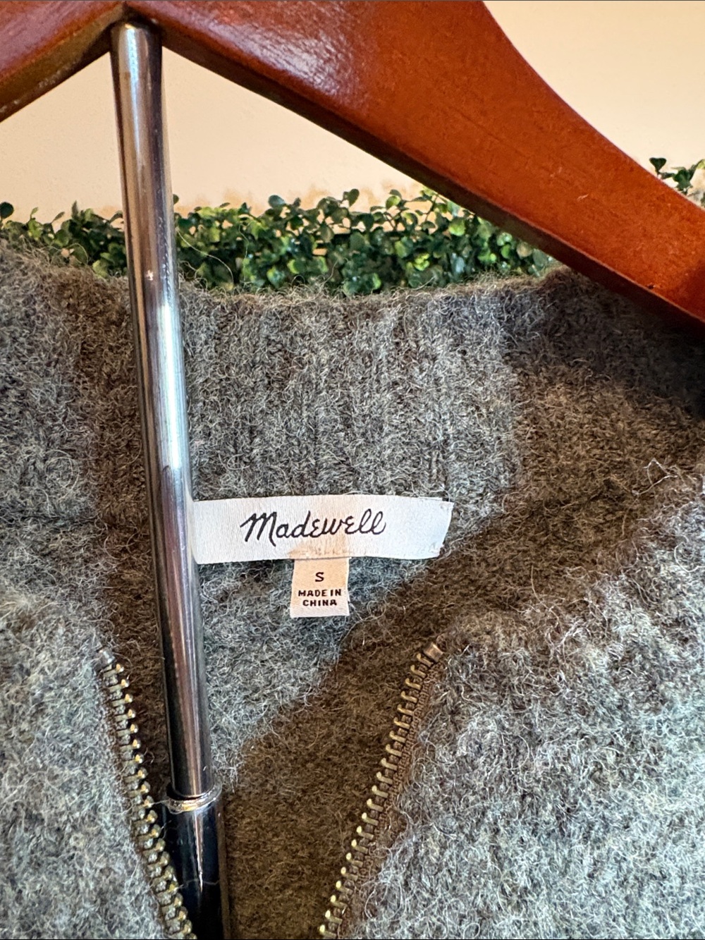 Madewell Olive Green Half-Zip Sweater with White Floral Embroidery Size Small - Picture 3 of 3